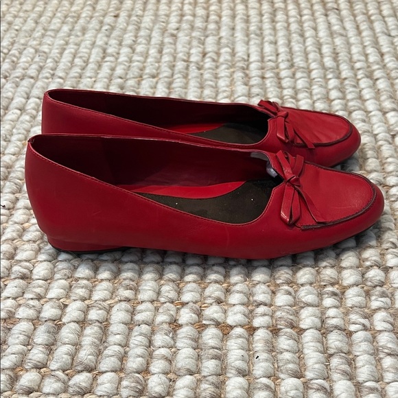 AEROSOLES Red Women's Flats with Bow - Picture 3 of 6